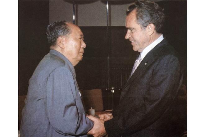 Lo storico incontro fra Richard Nixon e Mao Zedong.