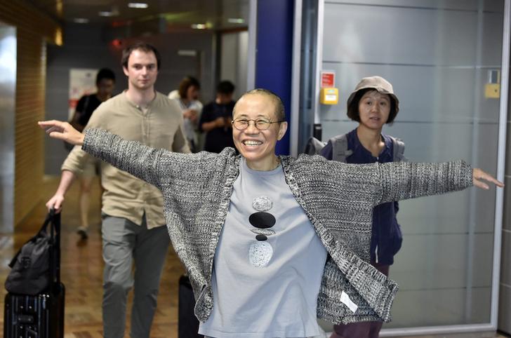 Liu Xia, vedova del premio Nobel per la pace Liu Xiaobo, all'arrivo all'aeroporto internazionale di Helsinki a Vantaa, in Finlandia, il 10 luglio 2018. Lehtikuva / Jussi Nukari