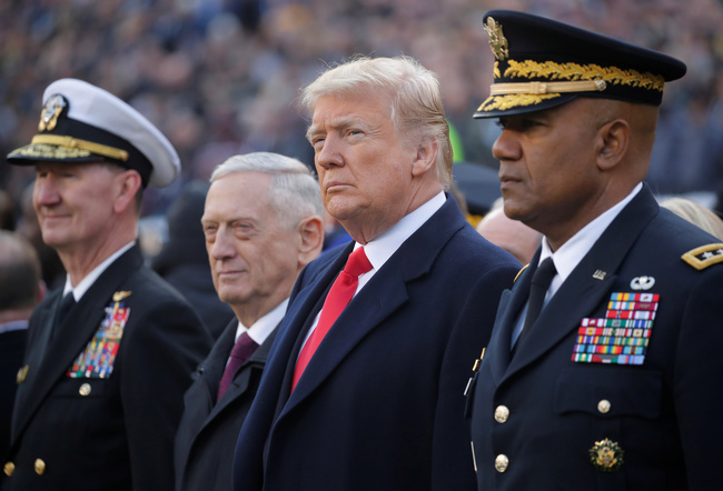 Donald Trump and former Defence Secretary James Mattis. Mattis’ resignation in December is proof of the complicated relations between the US President and his establishment. REUTERS/Jim Young/Contrast