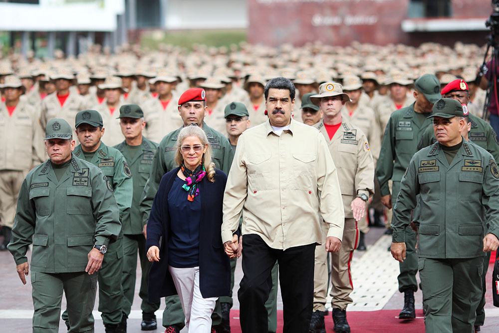 Il Presidente Nicolas Maduro e sua moglie a una parata militare a Caracas, luglio 2019. Reuters.