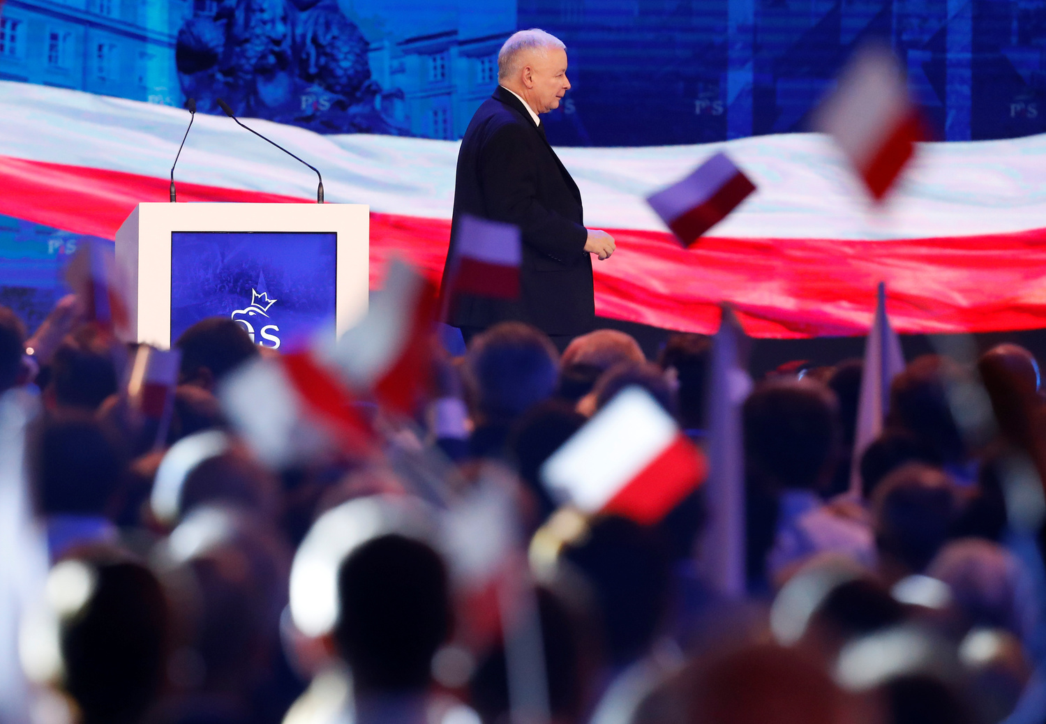 Jarosław Kaczyński, leader del partito Law and Justice (PiS), tiene un discorso durante la convention del partito a Varsavia, Polonia, 2 settembre 2018. REUTERS/Kacper Pempel