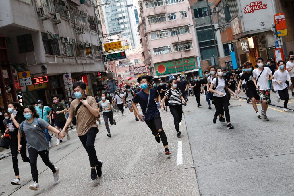 Hong Kong, la legge sulla sicurezza scatena la reazione di Usa e Taiwan