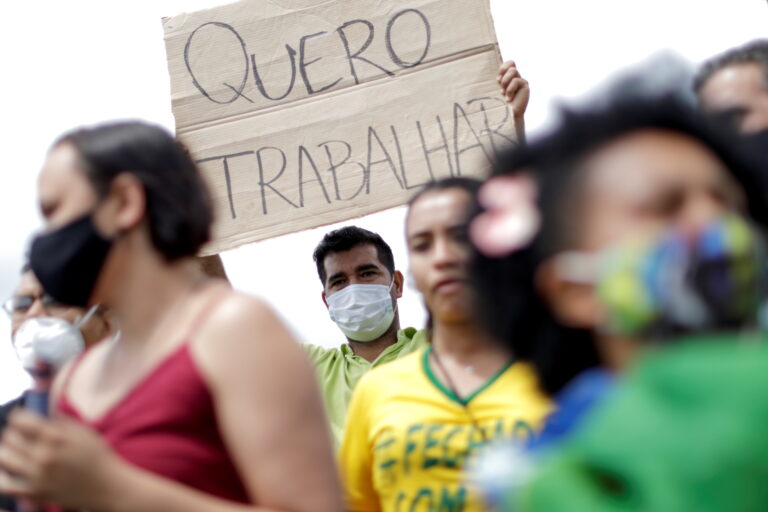 America Latina: a che punto è la campagna vaccinale