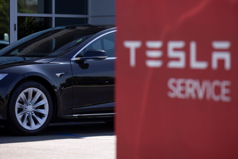 Perché la Cina chiude con Tesla