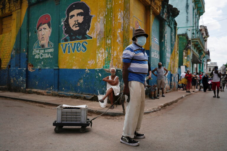 A Cuba finisce l’era Castro