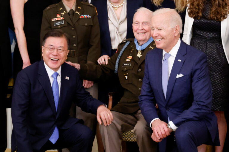 Usa-Corea del Sud: Moon incontra Biden alla Casa Bianca