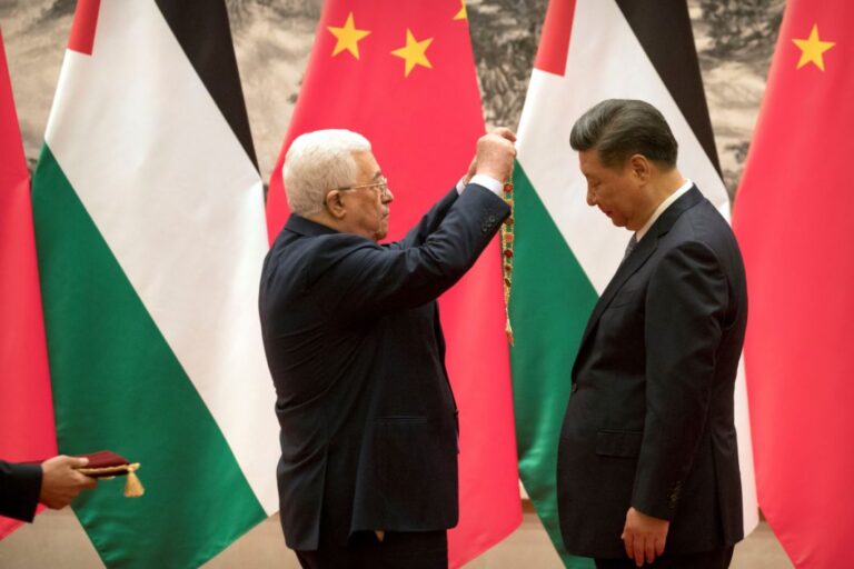 Cina: il Presidente palestinese Mahmoud Abbas visita Xi Jinping