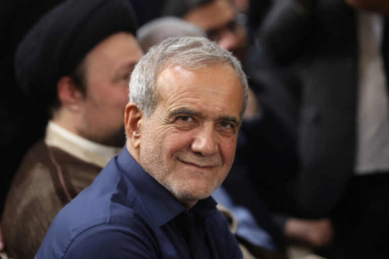 Elezioni in Iran: eletto al ballottaggio Masoud Pezeshkian